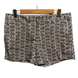 Banana Republic Women’s Black White Chico 5 In Inseam Shorts Sz 10